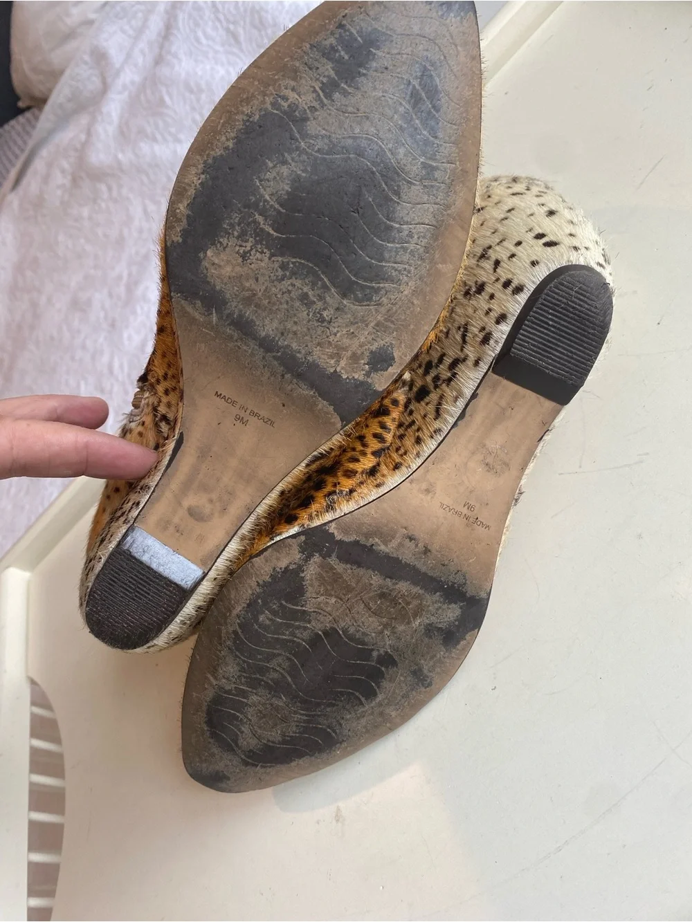 Matisse Nugent leopard print ombré, calf hair , wedge ankle booties. Size 9